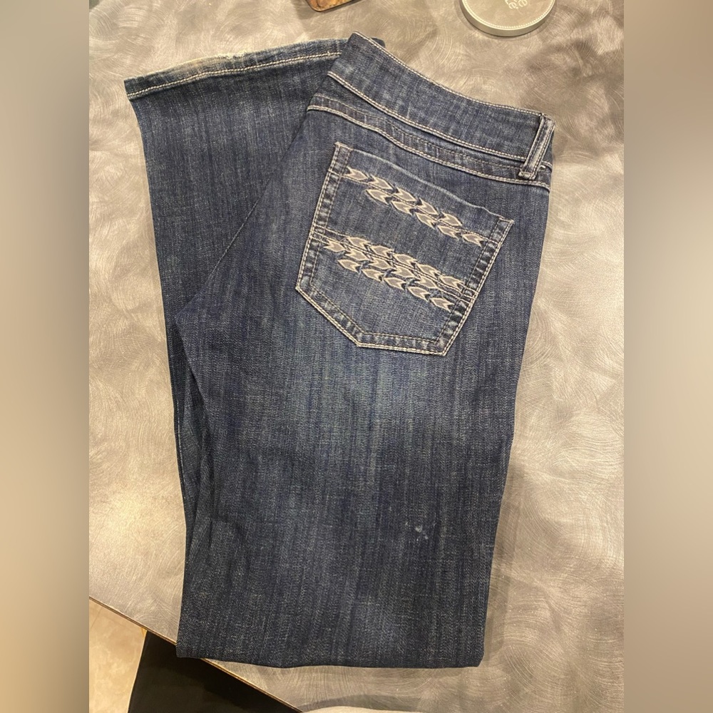 Stetson regular size 10 jean. Slight worn on the back of each leg (see picture).